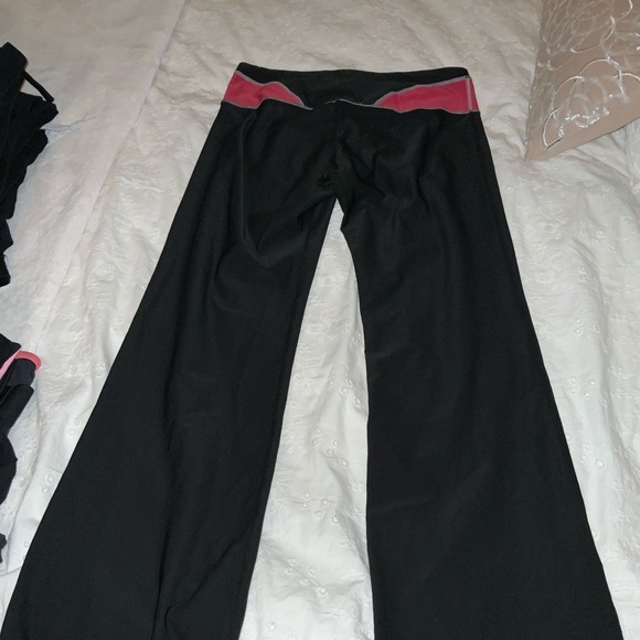 Nike yoga pants - Picture 2 of 2